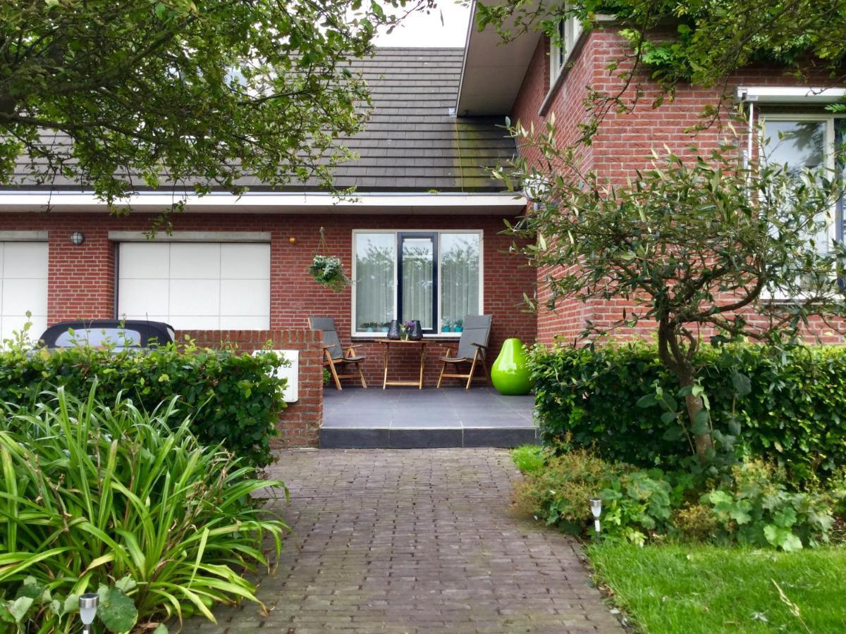 Gastenverblijf Villa Buitenplaats Wergea Contactloos Inchecken Naarderburen Exterior photo