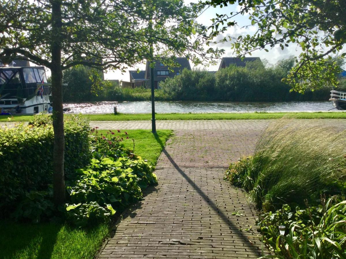 Gastenverblijf Villa Buitenplaats Wergea Contactloos Inchecken Naarderburen Exterior photo